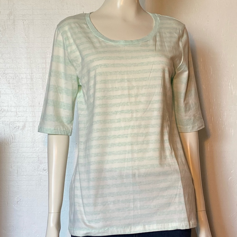 & Women’s half sleeve T-shirt